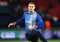 Soccer-Chelsea manager Rosenior keeps faith in keepers, James extends contract