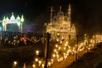 Oil lamp archway rekindled for Raya