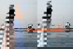 New Zealand minister warns of Middle East supply chain risks