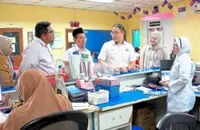 Senai clinic gets new chairs 
