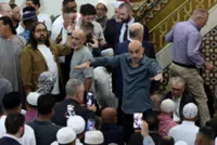 Australian mosque protesters heckle PM Albanese over Israel stance