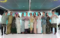 Top celebrities enhance and brighten the Hari Raya spirit for MRT visitors during Glam Raya Runway Melody show