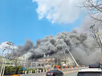 More than 50 hurt in blaze at auto parts factory