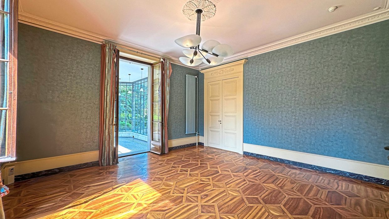 One of the exhibition rooms at Villa Sarasin.