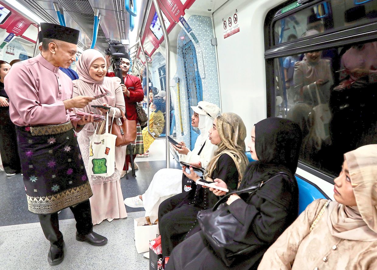 Keeping things on track during Aidilfitri holidays