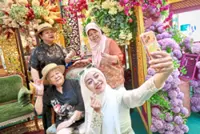 Festive warmth delights Muslim visitors from China