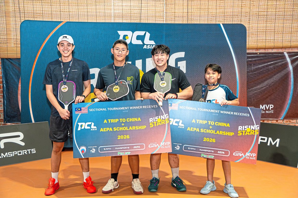 Boys’ Under-19 division winners (from left) Farreez Isqandar, Jien Sen, Ryan and Irfan Kamil. 