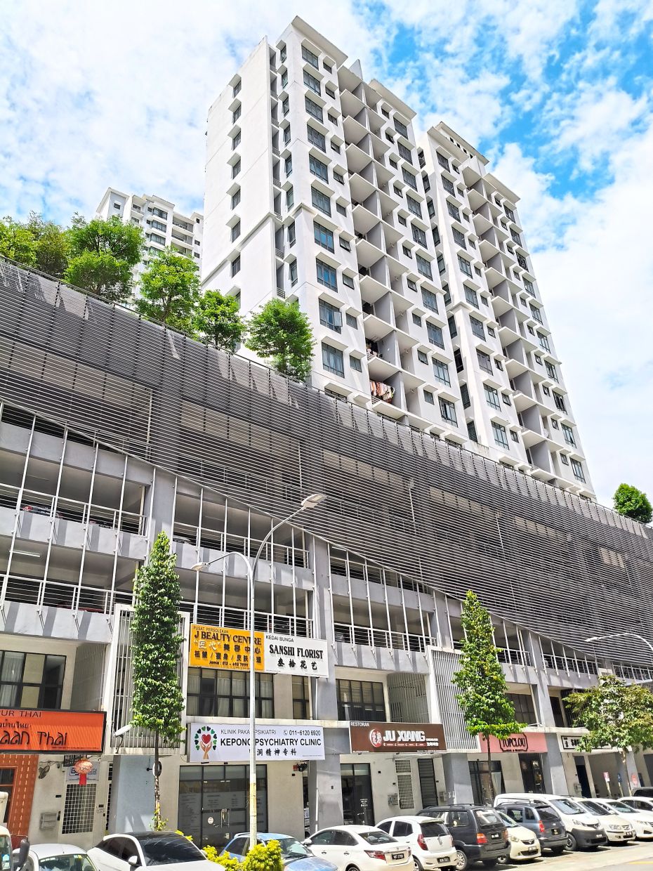 Fortune Perdana Lakeside Residensi has 576 residential units, in addition to shoplots and offices.