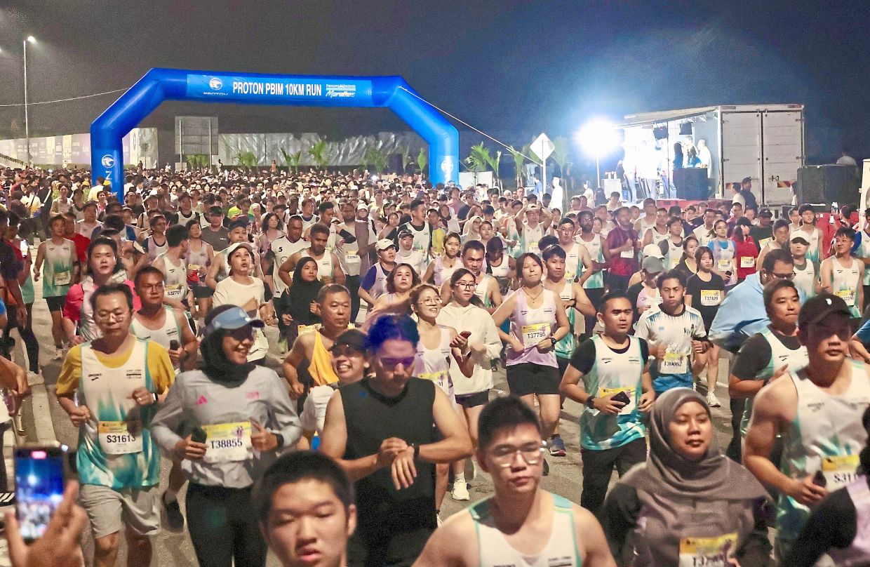 Participants during last year’s marathon in Batu Kawan. — Filepic 