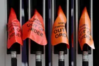 Australian petrol stations running dry despite assurances of well supplied market