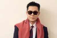 Louis Koo allegedly struck by laser pointer at awards show; fans demand action