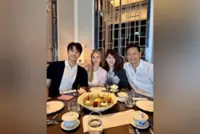 Taiwanese host Hsu Nai-lin vacationed in Singapore with his family