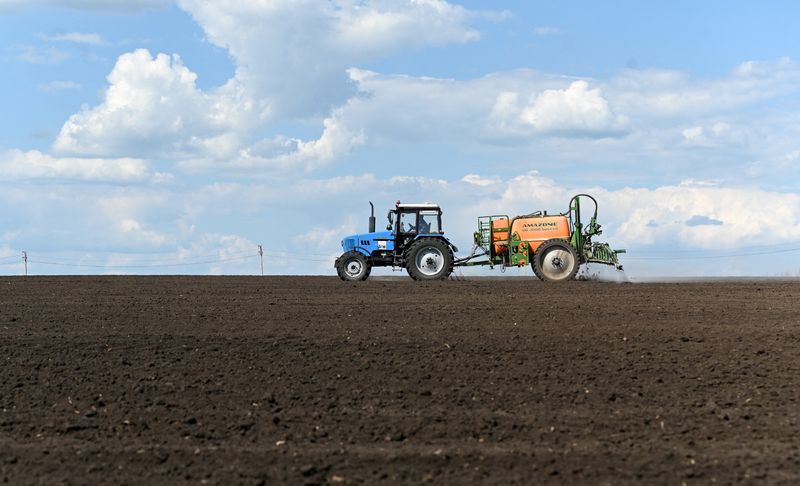 Russian farmers complain of mobile internet shutdowns amid spring planting