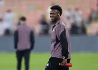 Soccer-Vinicius Jr eager to replicate Real Madrid success with Brazil ahead of World Cup