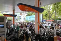 Indians panic-buying fuel despite government assurances