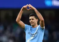 Soccer-Man City's Rodri keeps door open to Real Madrid move