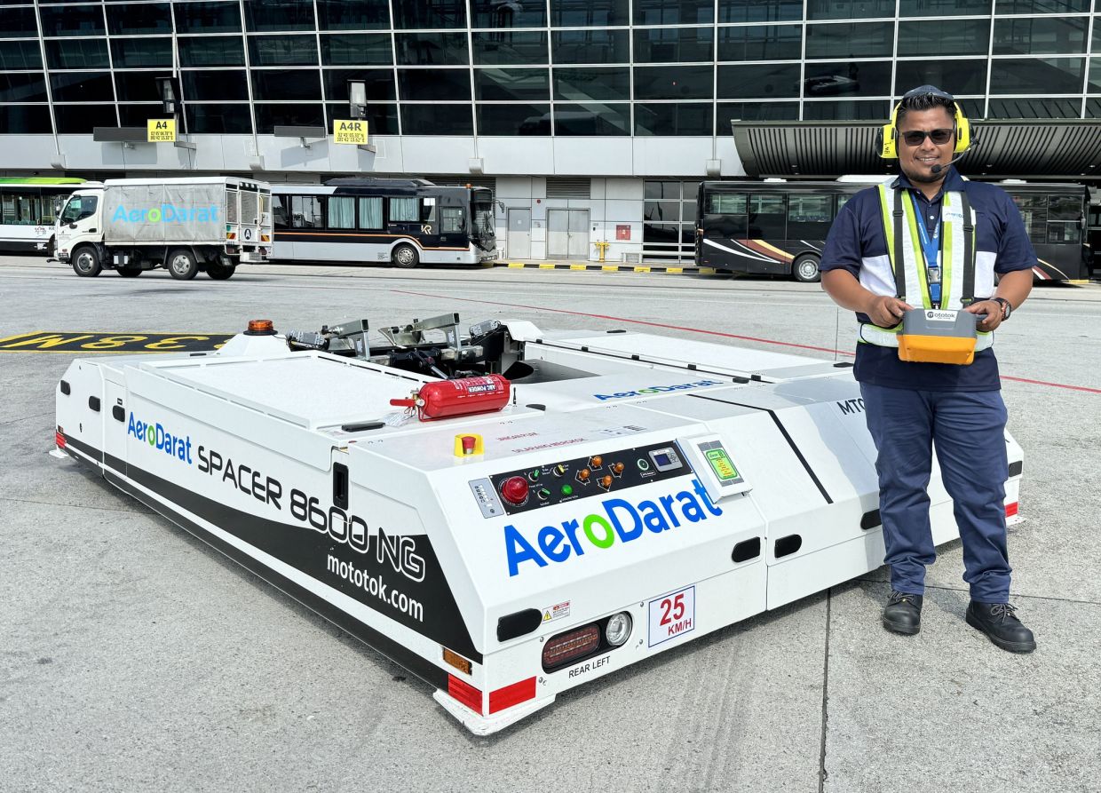 How airlines decarbonise