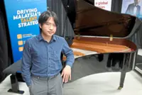 Pianist brings expertise home