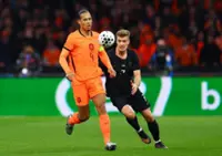Soccer-Reijnders grabs winner as Dutch fight back to beat Norway