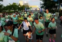 Hundreds join fun run in Cambodia