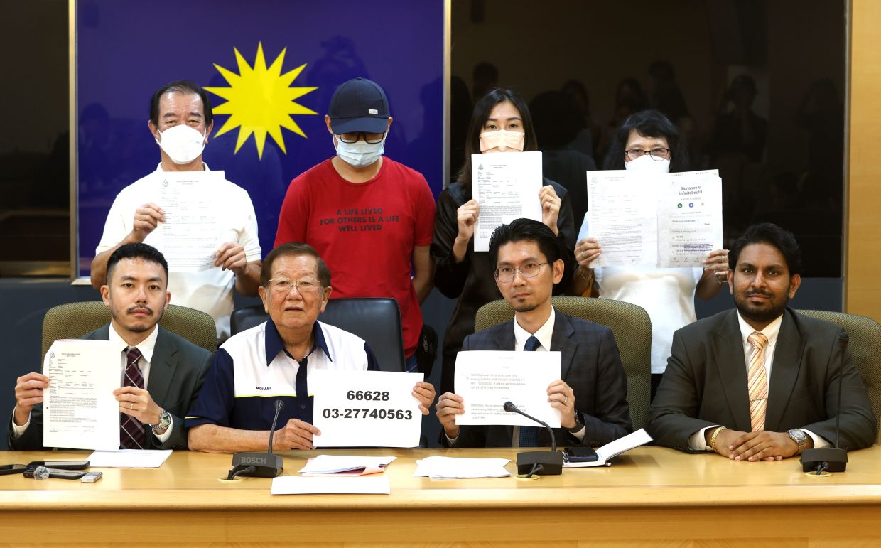 Michael Chong's press conference on credit card frauds. 01 APRIL 2026 —CHAN TAK KONG/The Star