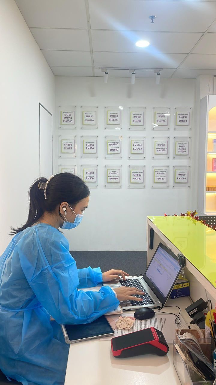 Puteri Elshazira chooses to help out at her mother's beauty clinic while waiting for her results. Photo: Puteri Elshazira Dania 