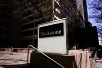 Blackstone’s new hedge fund for mini-millionaires