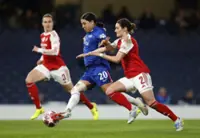 Soccer-Arsenal into Women's Champions League semis after 3-2 aggregate win over Chelsea