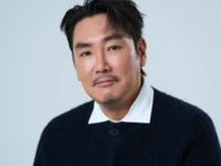 Is South Korean actor Cho Jin-woong living in Malaysia after announcing his retirement?