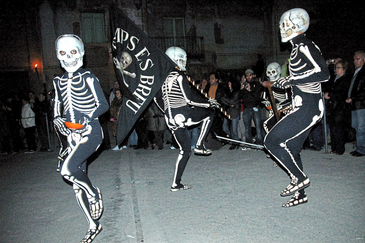 Dansa de la mort is a centuries-old Catalan Easter tradition in Spain. — Dantzan/Wikimedia Commons