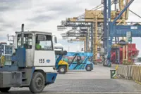 Trade surplus rises to US$1bil on strong imports