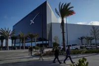 Exclusive-SpaceX has held talks with Saudi fund for possible $5 billion investment in IPO, sources say