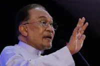 PM: Holistic education key