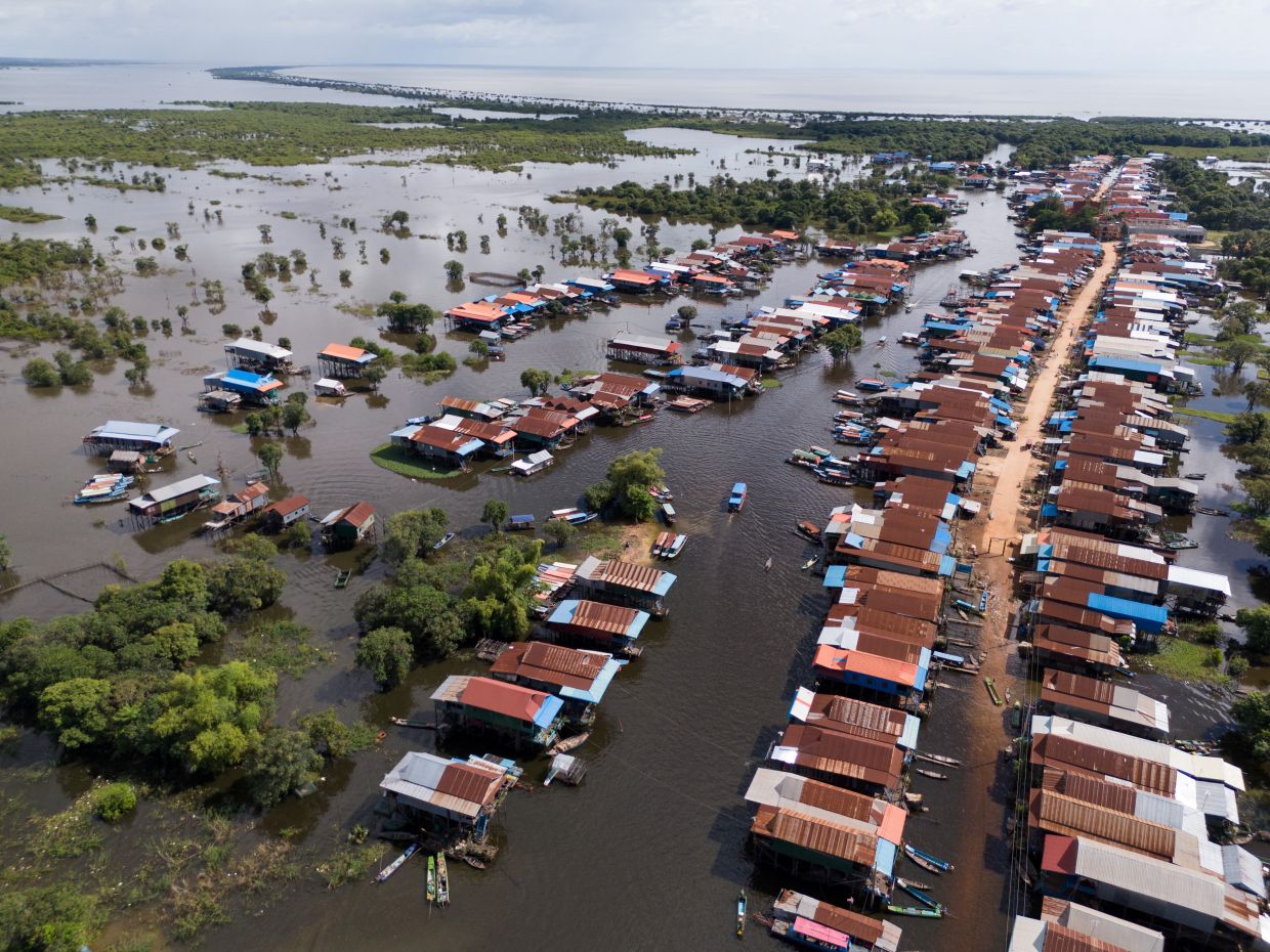 Cambodia: Cham muslim fishers reeling from diesel costs, poor catch in Tonle Sap River