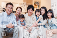 Compound Chinese surnames come from historic figures, ancient states; fewer than 100 remain