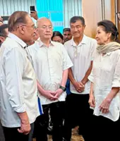 PM pays last respects to Dr Ling