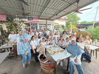 Heart And Soul: Hearts full again at reunion of old school friends