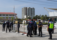 Ipoh council demolishes four boom gates installed at road reserves