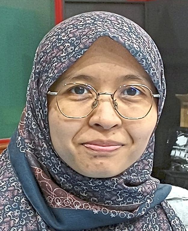 Anizan hopes to get a job in Johor to reduce travel costs.