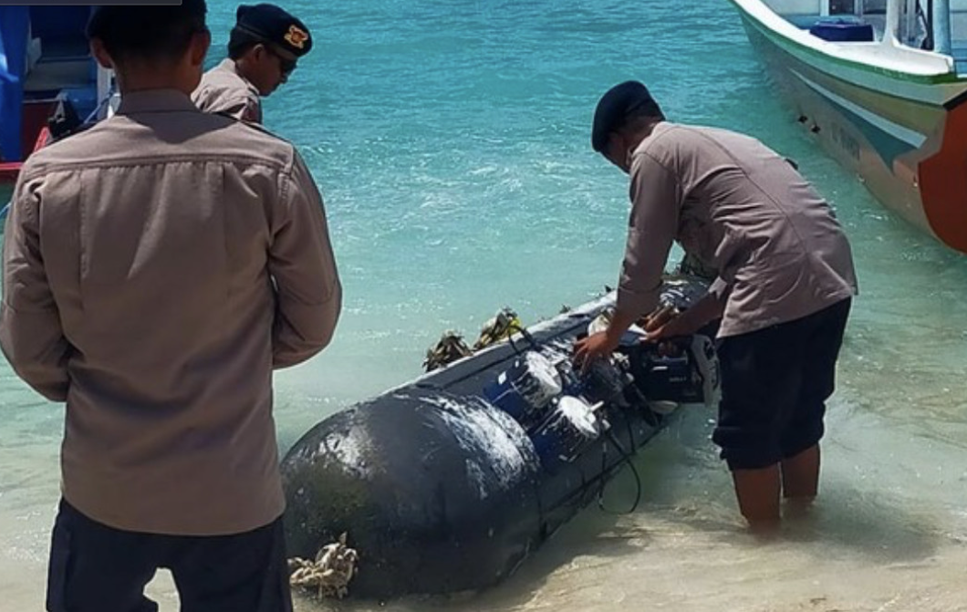 Indonesia probes torpedo-like object found in its waters