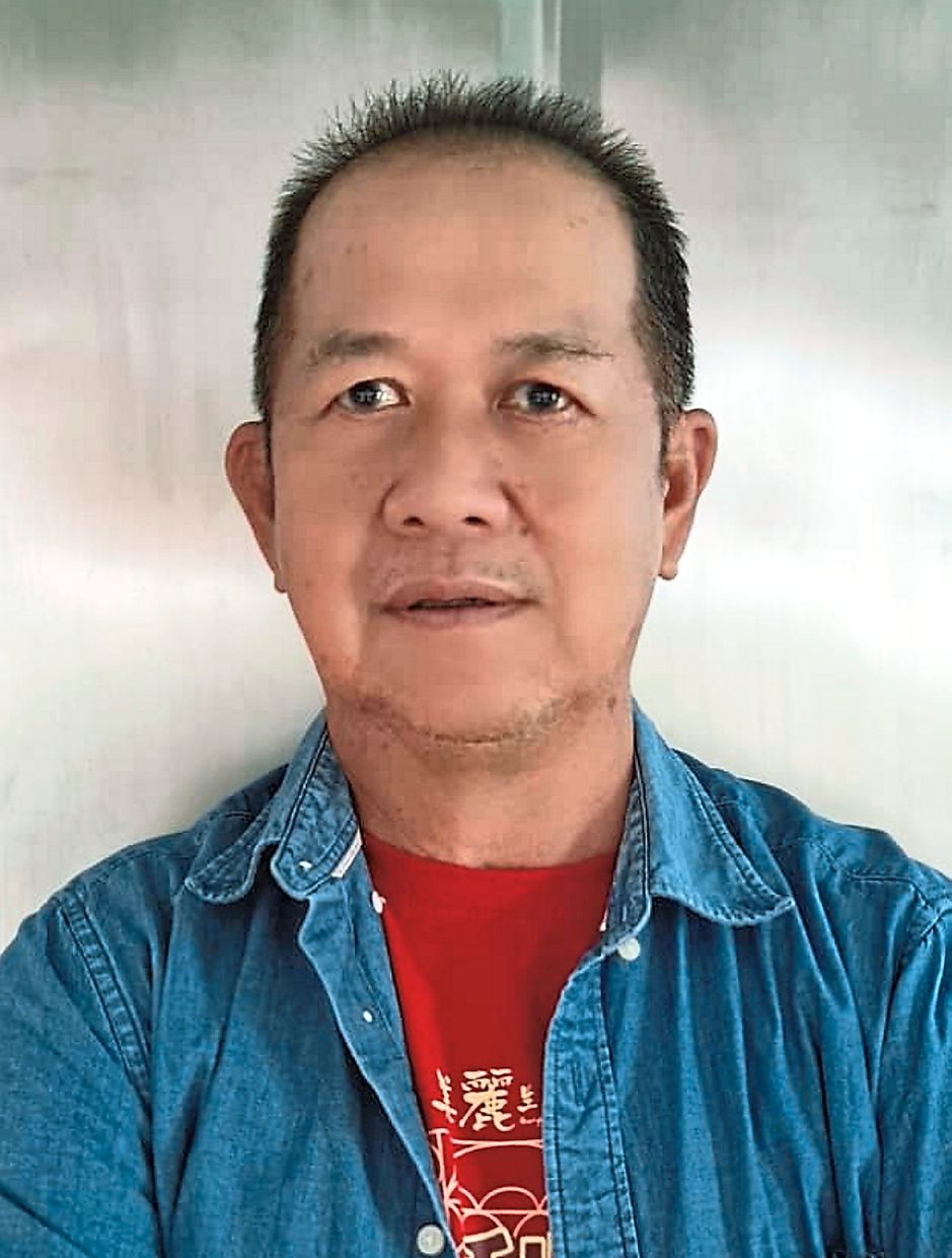 Lim (inset) says the rising costs of production is too much for farmers to absorb since many of them are not eligible for diesel subsidies. — AZMAN GHANI/The Star