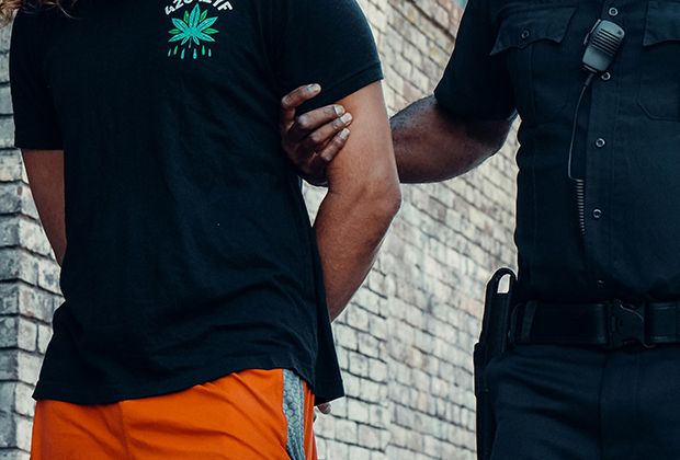 A former chief executive officer of a government-linked statu­tory body and a company chairman have been remanded over their alleged involvement in a suspicious share transaction.