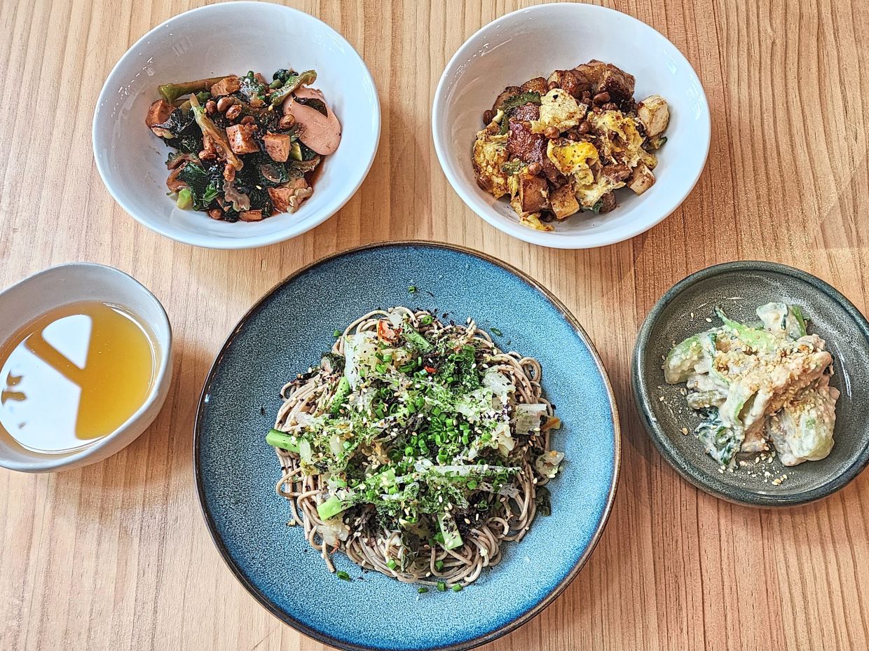 Cafe Bricolage’s healthy daily set lunches are made up of 90% fruits and vegetables and diners can pay what they want for their meals. Photos: ABIRAMI DURAI/The Star