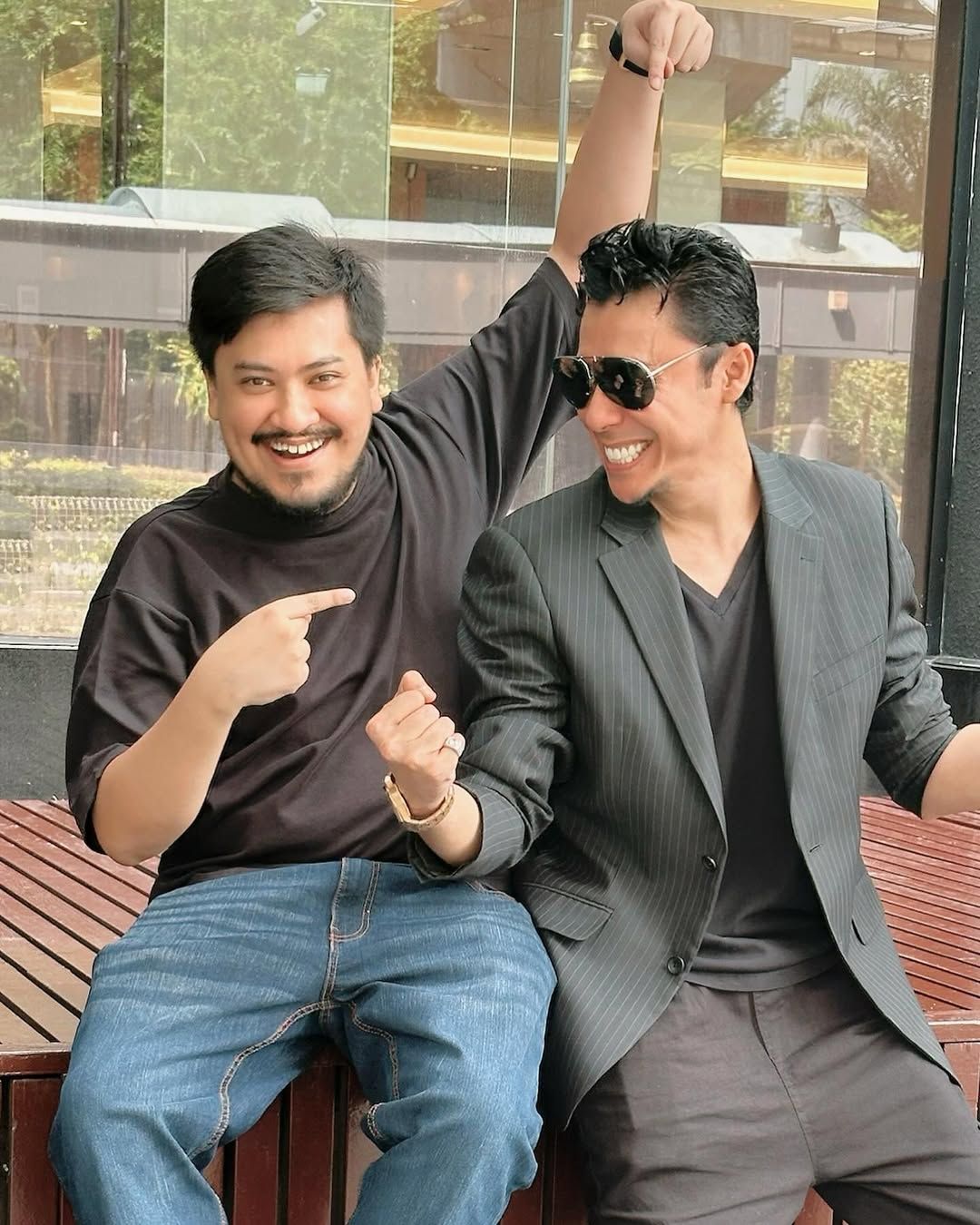 Syafiq Yusof (left) says a lot of his filmmaking style is influence by Syamsul Yusof's work. Photo: Syamsul Yusof/Instagram