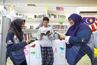 School of hard knocks rebuilds young lives