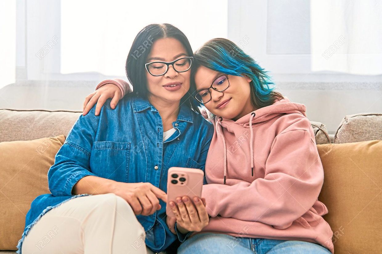 Managing a child’s digital exposure is no longer about mere screen time limits, but about active contextual monitoring.