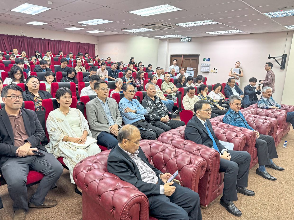 Prof Yu spoke to an audience of about 100 people including Deputy Finance Minister Liew Chin Tong, Malaysia-China Business Council chairman Tan Sri Datuk Low Kian Chuan, Bank of China CEO Wu Jun and Petaling Jaya MP Lee Chean Chung.