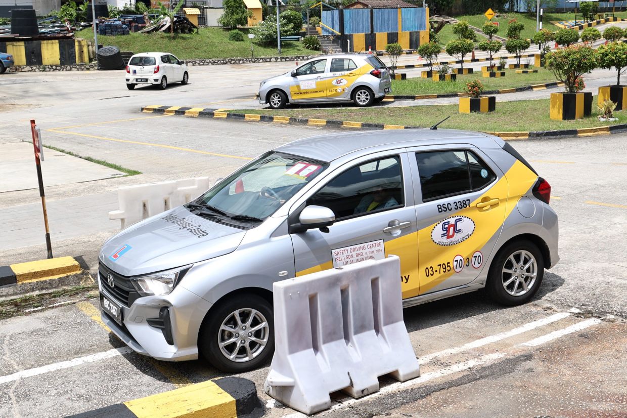 Mat Aris Bakar said there is no need for a review as improvements to the curriculum were already carried out on four occasions between 1991 and 2016.