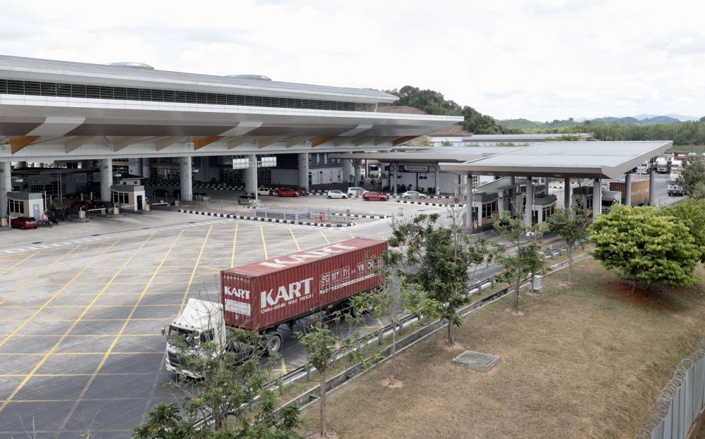 The individuals, aged between their 20s and 40s, were denied entry after failing to meet tourism requirements.