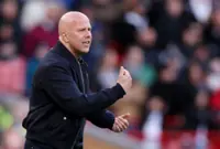 Soccer-Liverpool boss Slot hopes Fulham win can build momentum for PSG showdown